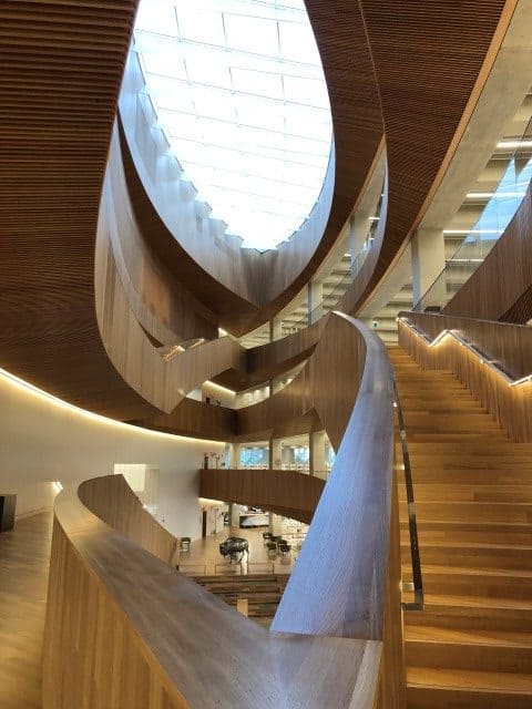 Oculus skylight brings in tons of natural light to the new Calgary library.